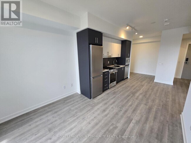 property at 5105-5105 Hurontario St