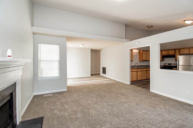 102 Worrall Dr in Hopkins, SC - Building Photo - Building Photo