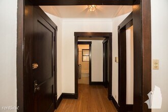 1448 W Cornelia Ave-Unit -# 2 in Chicago, IL - Building Photo - Building Photo
