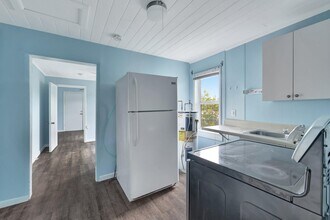 922 SE Bayou Ave in Stuart, FL - Building Photo - Building Photo