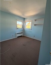 490 Atlantic Ave-Unit -2 in Oceanside, NY - Building Photo - Building Photo
