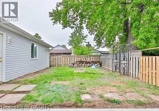 549 Waterloo St in Hamilton, ON - Building Photo - Building Photo