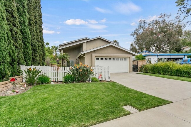 property at 27415 Sereno