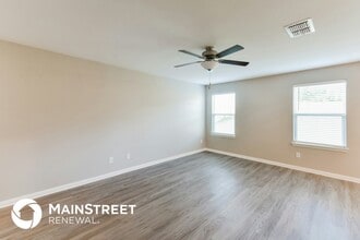 6119 Lakefront in San Antonio, TX - Building Photo - Building Photo