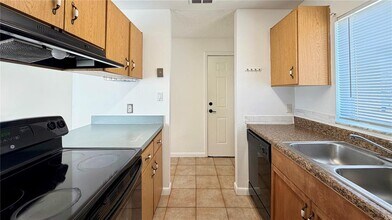 103 Cory Ln in Winter Springs, FL - Building Photo - Building Photo