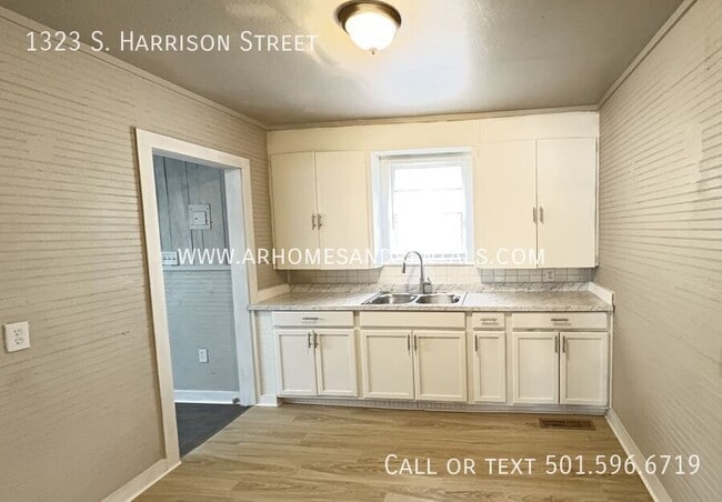 1323 S Harrison St in Little Rock, AR - Building Photo - Building Photo