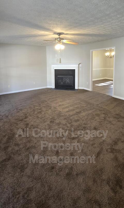 605 Castlebrooke Dr SE in Lawrenceville, GA - Building Photo - Building Photo