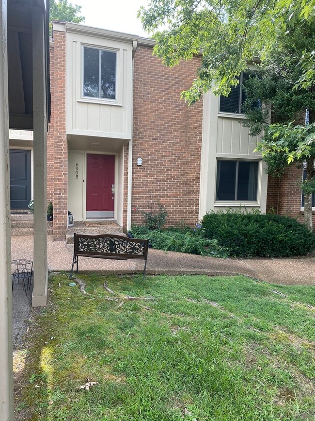 6905 Highland Park Dr in Nashville, TN - Building Photo - Building Photo