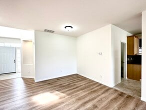 1308 Charlevoix Way in Schererville, IN - Building Photo - Building Photo