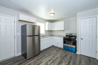 1601 West Townhomes in Charlotte, NC - Building Photo - Interior Photo