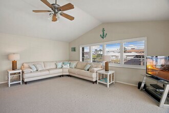 874 Magnolia Ct in Marco Island, FL - Foto de edificio - Building Photo