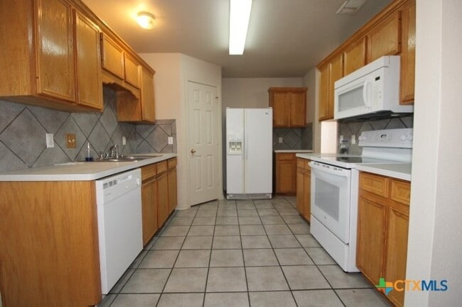 2301 Eppinette Dr in Killeen, TX - Building Photo - Building Photo
