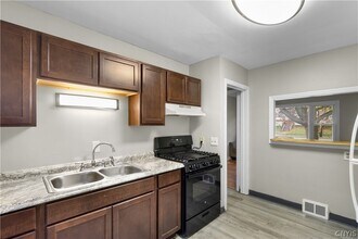 326 Grant Blvd in Syracuse, NY - Building Photo - Building Photo