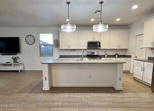 559 W Magena Dr in Queen Creek, AZ - Building Photo - Building Photo
