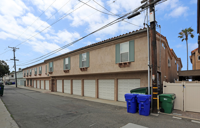 1640 S Pacific St in Oceanside, CA - Building Photo - Building Photo