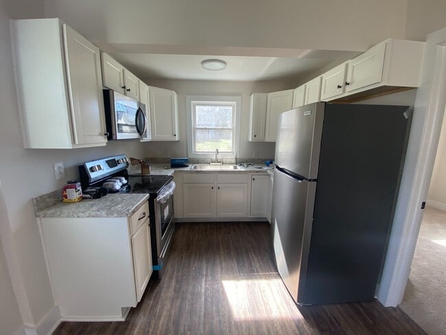 301 Eaton St in Central, SC - Building Photo - Building Photo