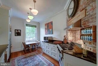 131 N Carolina Ave SE in Washington, DC - Building Photo - Building Photo