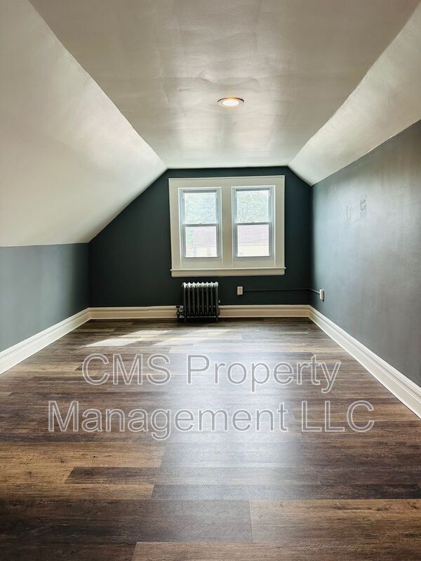 301 E 9th Ave in Roselle, NJ - Building Photo - Building Photo