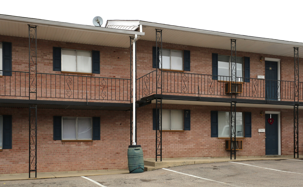 Colonial Trace Apartments in Lebanon, OH - Building Photo