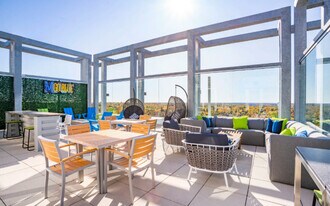 Sterling Arbor Blu in Ann Arbor, MI - Building Photo