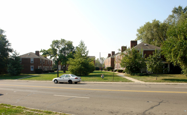 1800-1806 Northwest Blvd in Columbus, OH - Foto de edificio - Building Photo