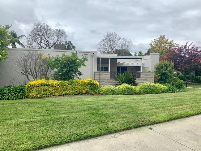property at 2305 Via Puerta