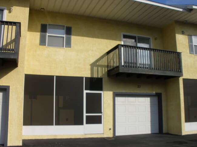 property at 825 Anastasia Blvd