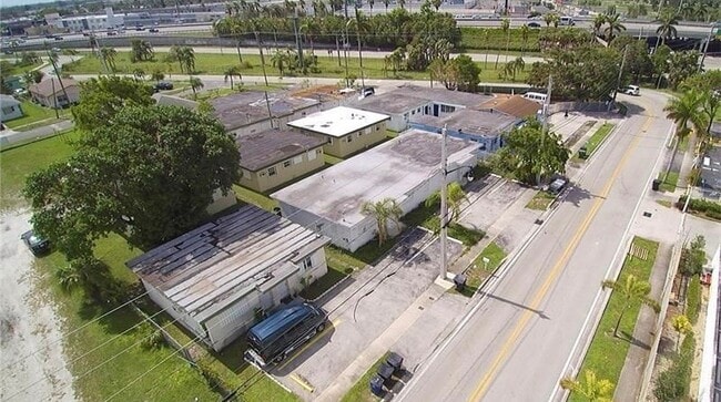 1046 Foster Rd, Unit #1