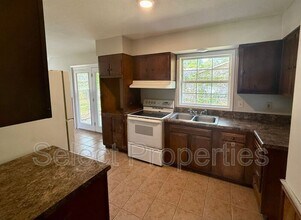 2017 Fairfield Dr in Jonesboro, AR - Building Photo - Building Photo