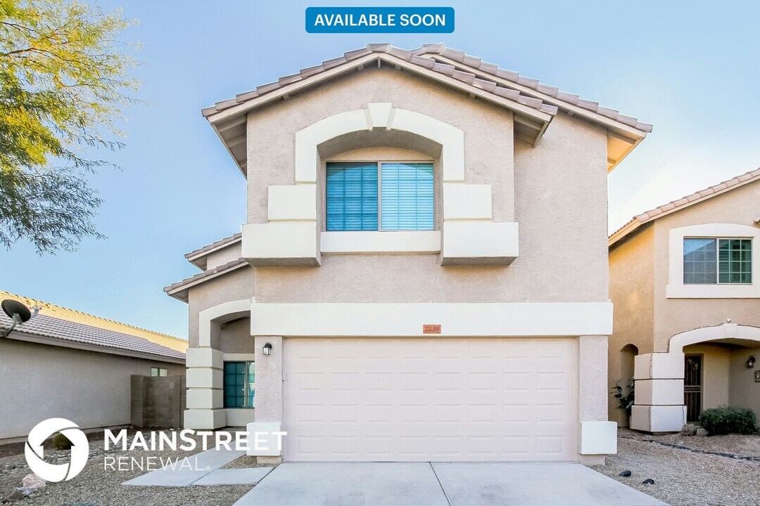 2239 E Paraiso Dr in Phoenix, AZ - Building Photo