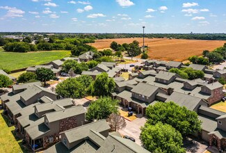 Hunters Glen in San Antonio, TX - Building Photo - Building Photo