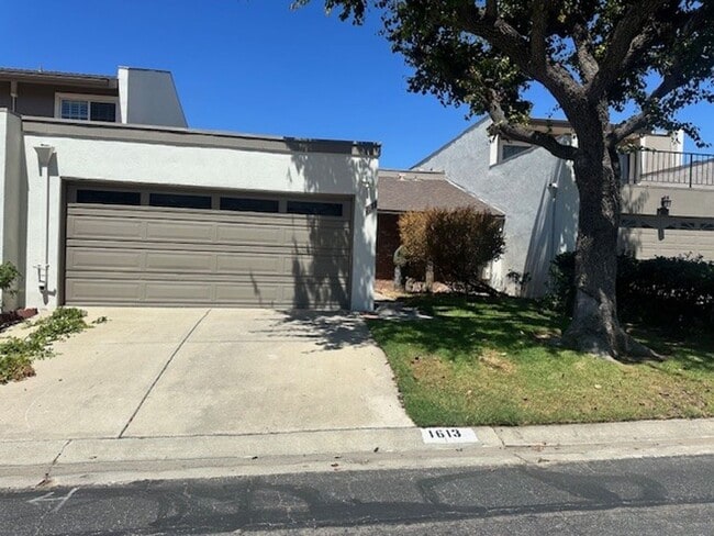 property at 1613 Dockside Ln