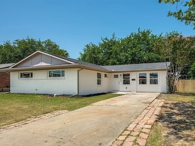 property at 1802 SW 3rd St