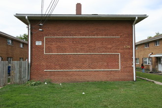 136-146 N Ohio St in Aurora, IL - Foto de edificio - Building Photo