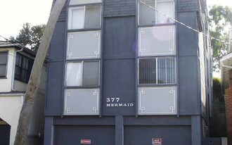 377 Mermaid St Apartments