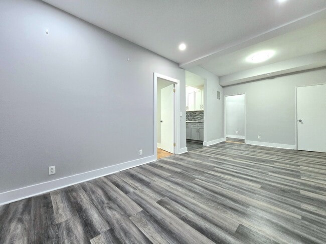 525-527 Riverdale Avenue in Yonkers, NY - Building Photo - Building Photo