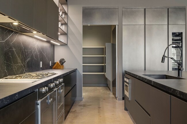 property at 908 White St