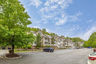 Rocky Hill Condominiums in Butler, NJ - Building Photo - Building Photo
