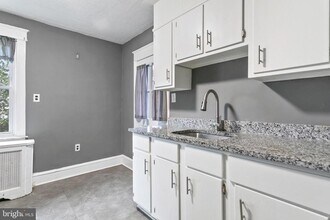 7253 Clinton Rd in Upper Darby Township, PA - Building Photo - Building Photo
