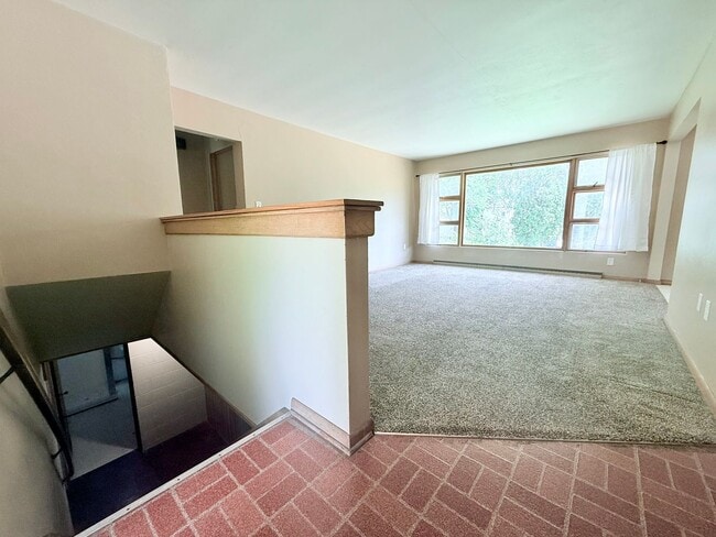 property at 2506 Iowa St