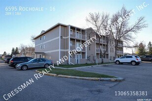 6595 Rochdale Blvd in Regina, SK - Building Photo