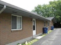 4562 Croftshire Dr in Kettering, OH - Foto de edificio - Building Photo