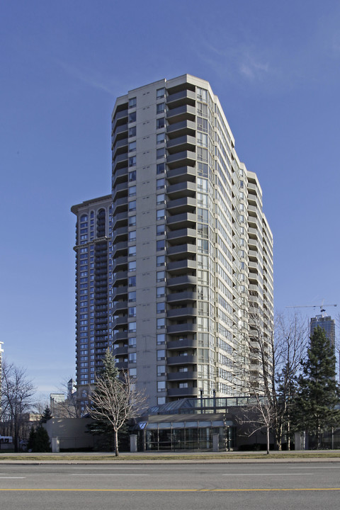 The Centre in Mississauga, ON - Building Photo