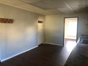 907 9th Ave NE in Minot, ND - Building Photo - Building Photo