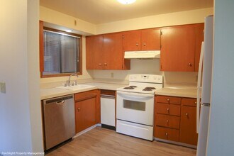 408 La Villa Dr in Lynden, WA - Building Photo - Building Photo