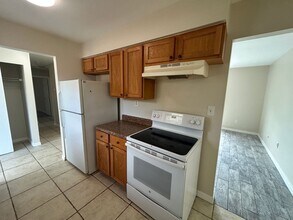 13461 Fifth Street in Ft. Myers, FL - Building Photo - Building Photo