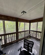 19 Kippy Dr in Waban, MA - Foto de edificio - Building Photo