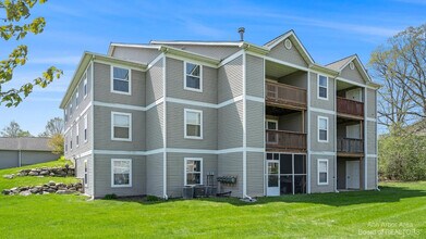 1328 Heatherwood Ln in Ann Arbor, MI - Building Photo - Building Photo