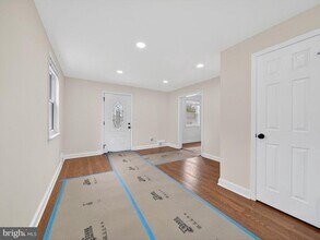 10506 Lorain Ave in Silver Spring, MD - Building Photo - Building Photo