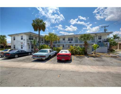 Holly Hill Motel in Hollywood, FL - Foto de edificio